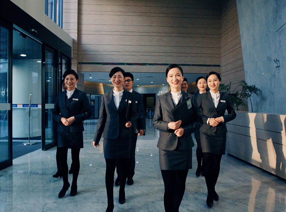 張禮輝:物業(yè)服務(wù)是一項(xiàng)溫暖的事業(yè)--訪(fǎng)河南建業(yè)物業(yè)管理總經(jīng)理